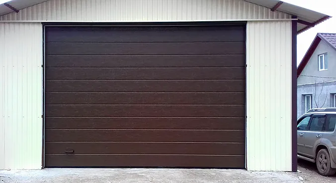 Подъемно-секционные ворота гаражные DoorHan RSD01