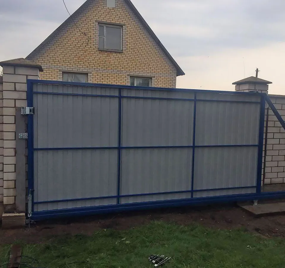 Монтаж откатных ворот в Ждановичах