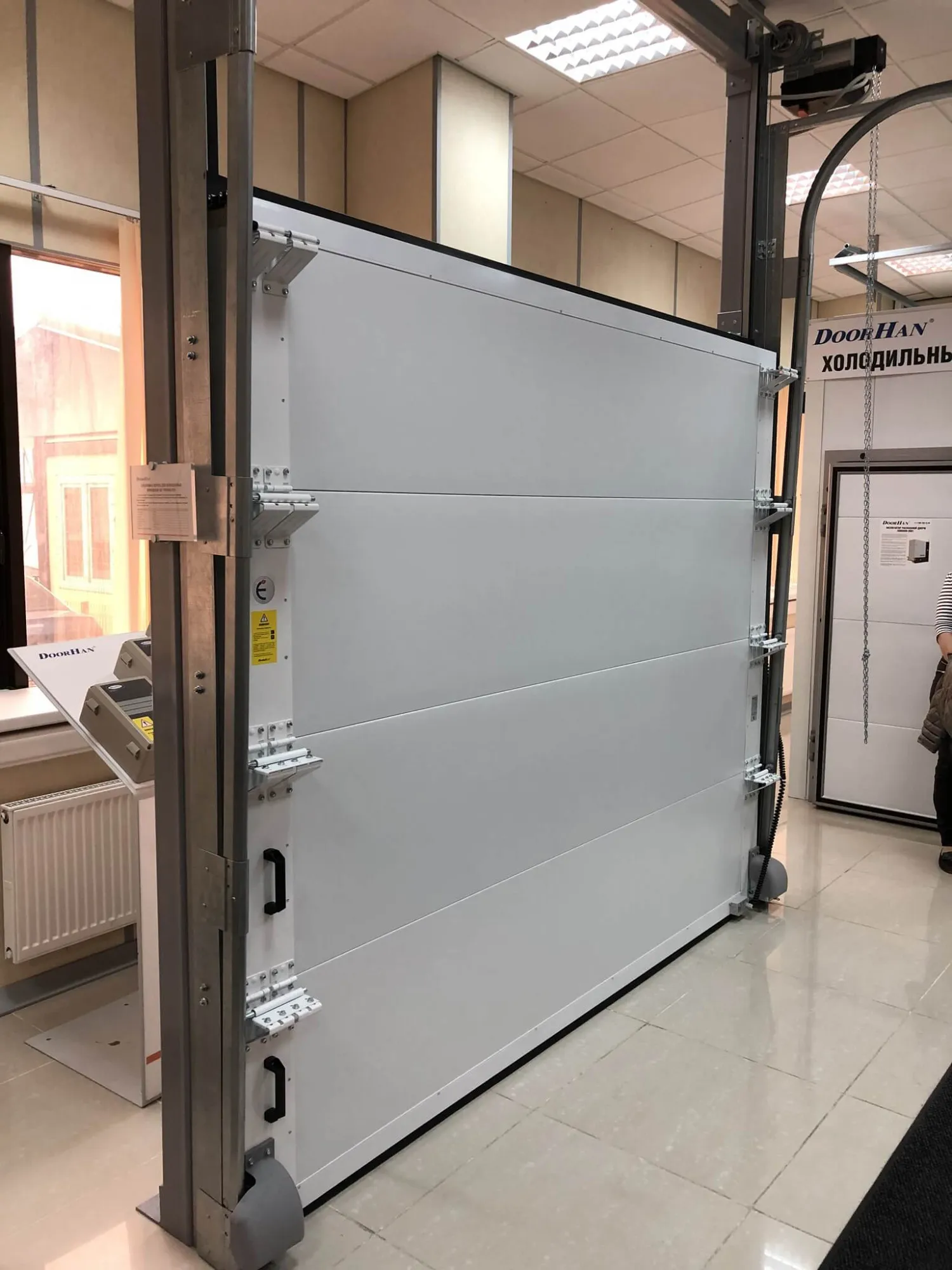 Промышленные секционные ворота для морозильных камер ISD ThermalPro (80 мм)