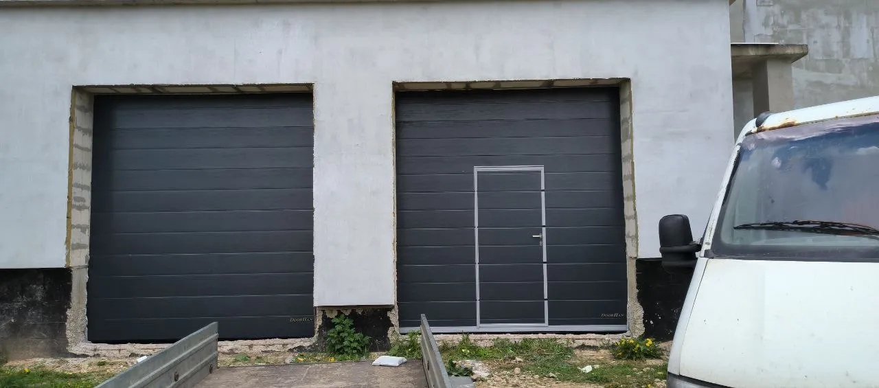 Гаражные секционные ворота 3000х3200