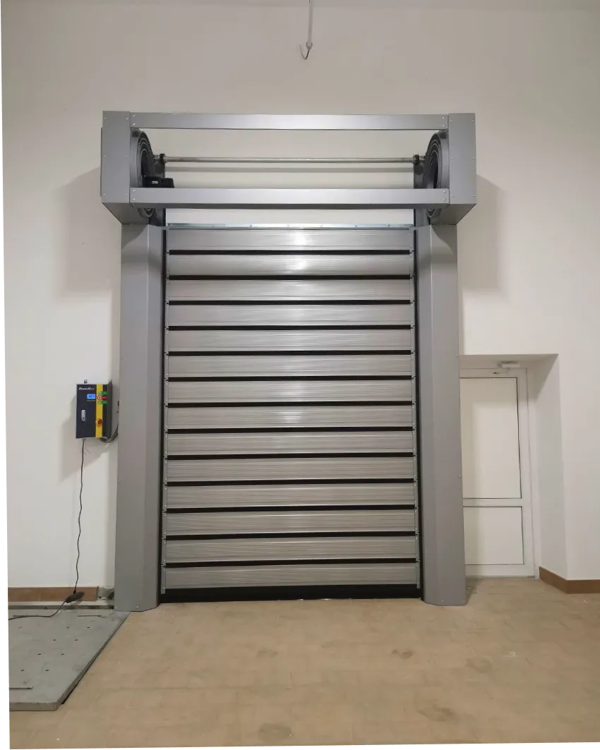 Скоростные спиральные ворота для молочного завода