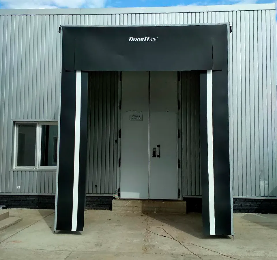 Установка докшелтера занавесочного типа со складной рамой в деревне Костюки