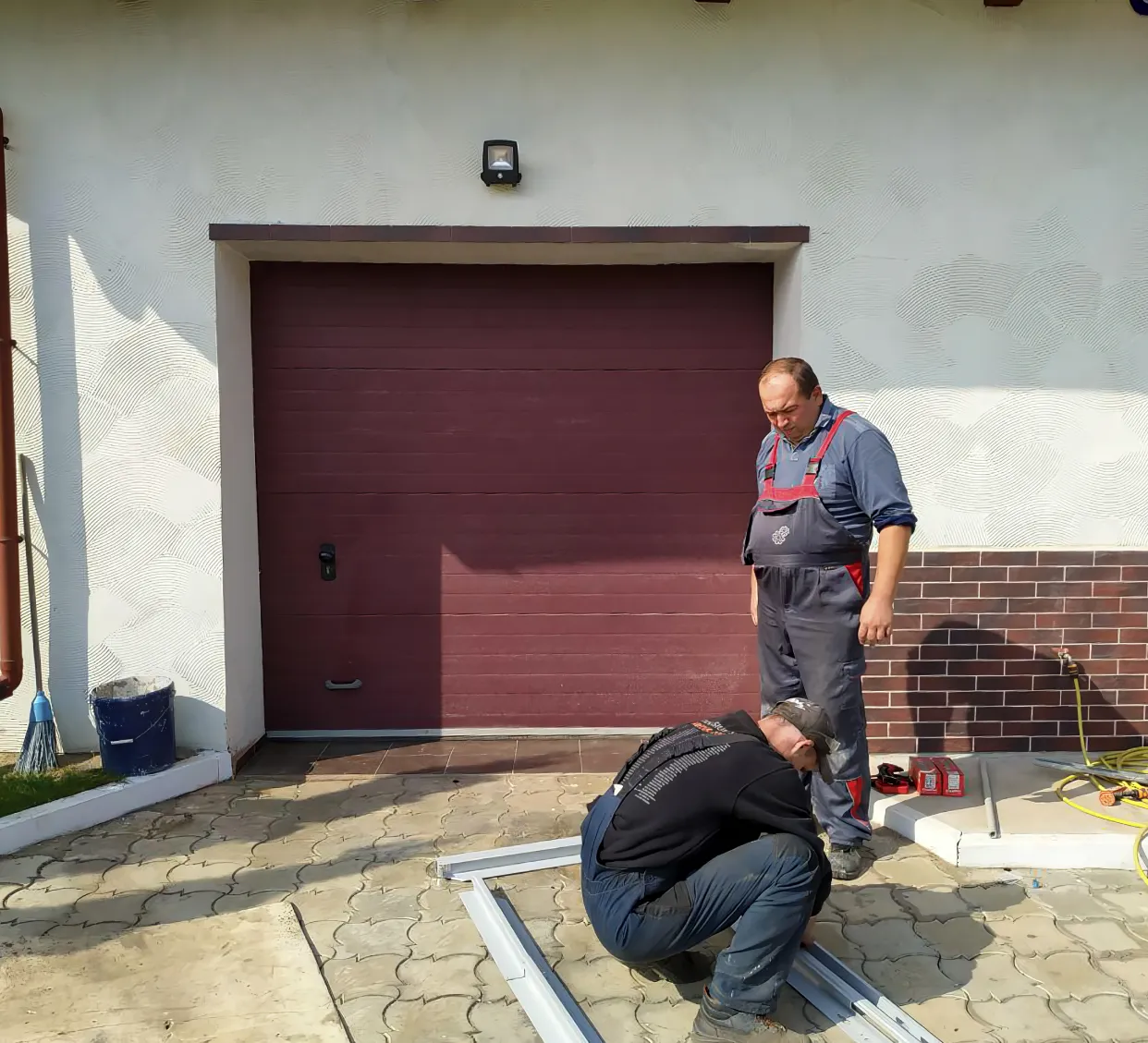 Ремонт и обслуживание секционных ворот