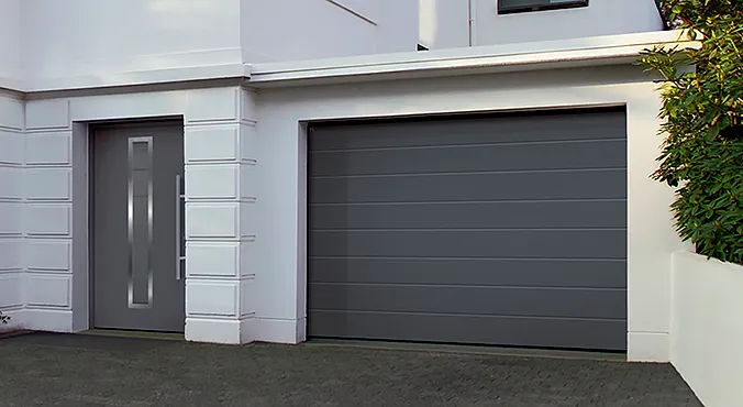 Секционные ворота DoorHan RSD01 автоматические