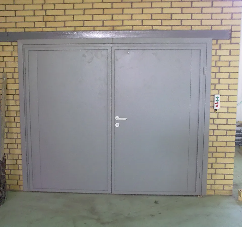 Противопожарные распашные ворота Солигорске