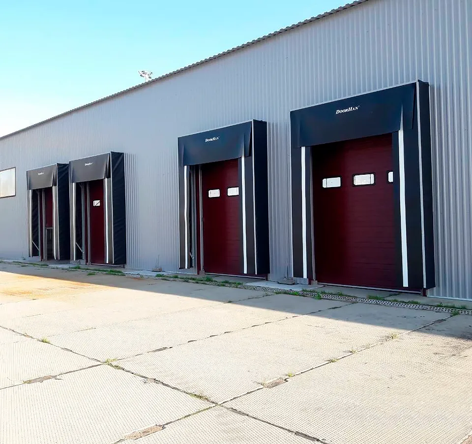 Монтаж герметизатора проема DoorHan D. SH-RT3,4×4,4-1 со складной рамой в Усть-Луга