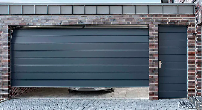 Ворота гаражные подъемные секционные DoorHan RSD01