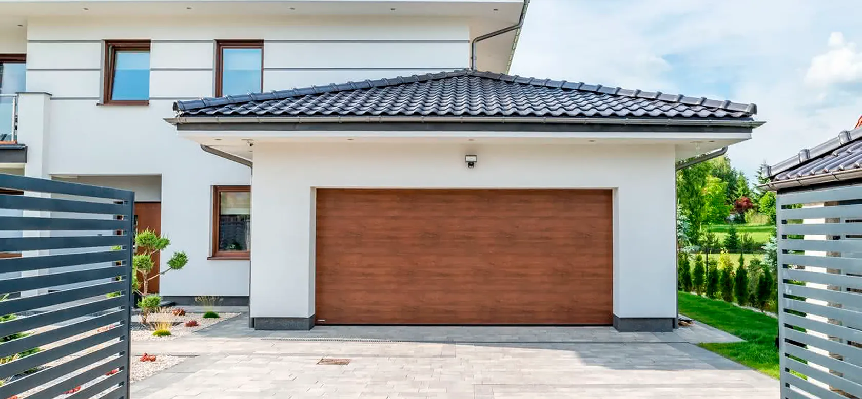 Секционные ворота