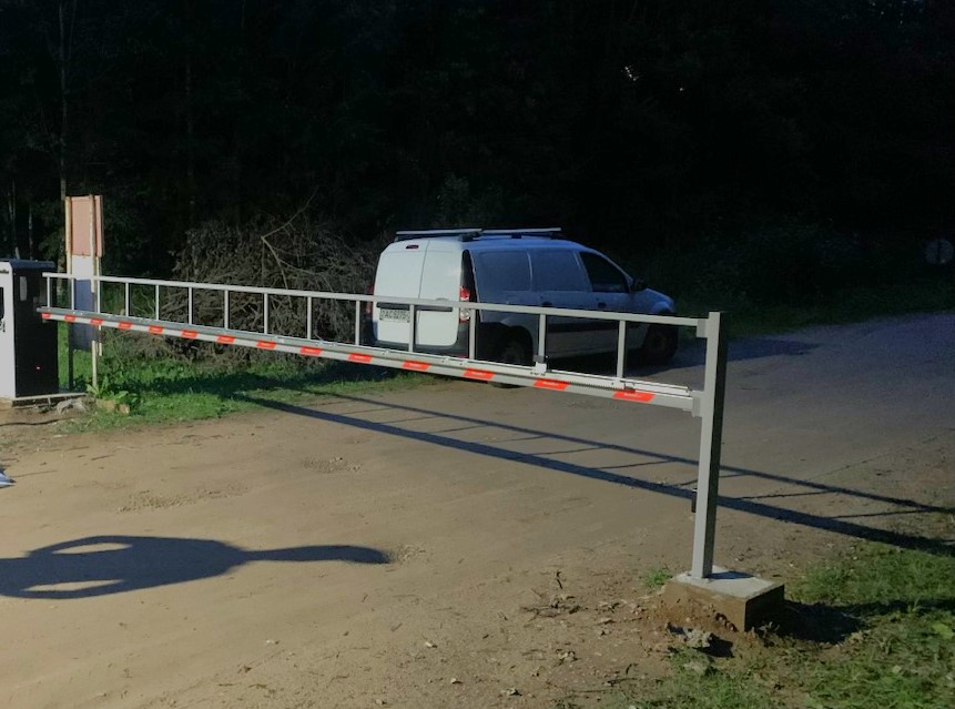 Установка антивандального шлагбаума Barrier Protector