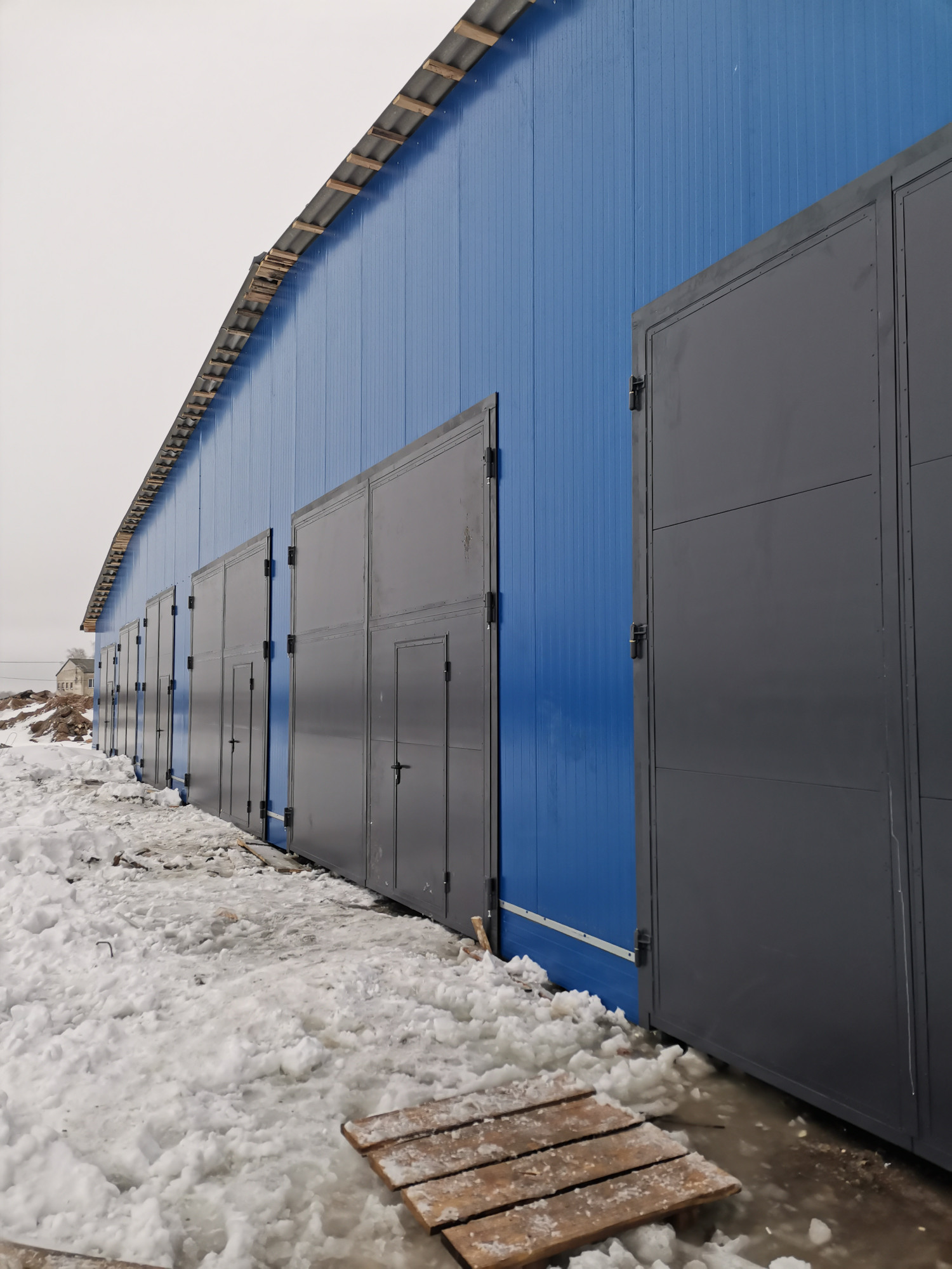 Распашные ворота производства ТЕХНОГРАД