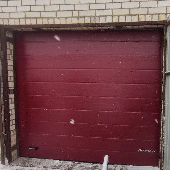 Секционные ворота промышленные ISD01 2580х2460