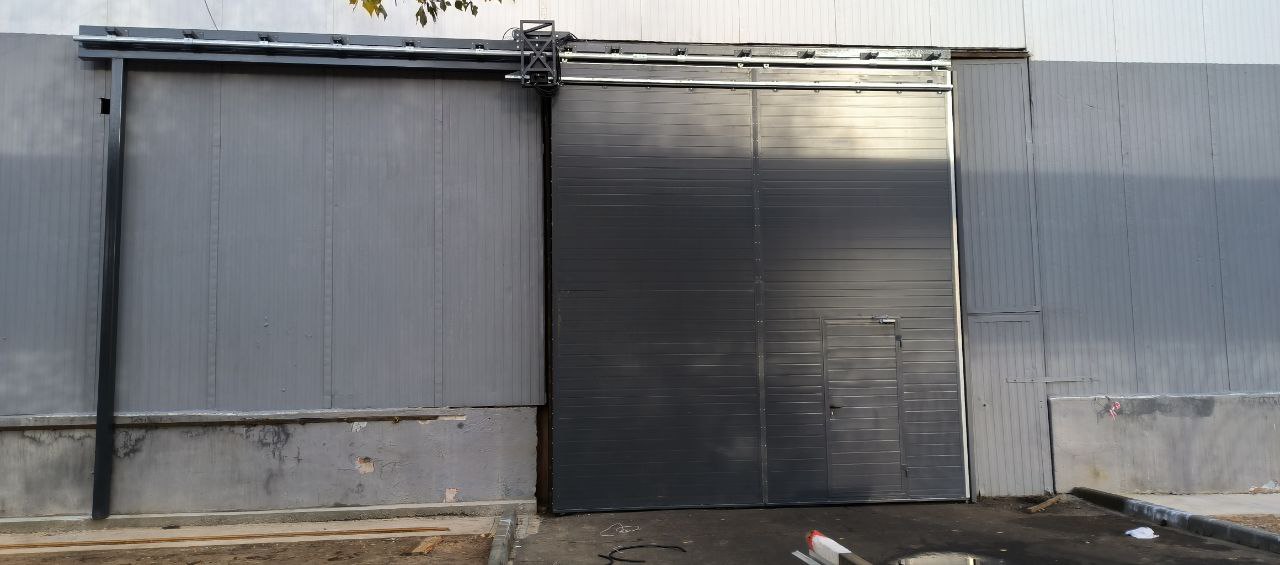 Ворота откатные подвесные 4400х4950