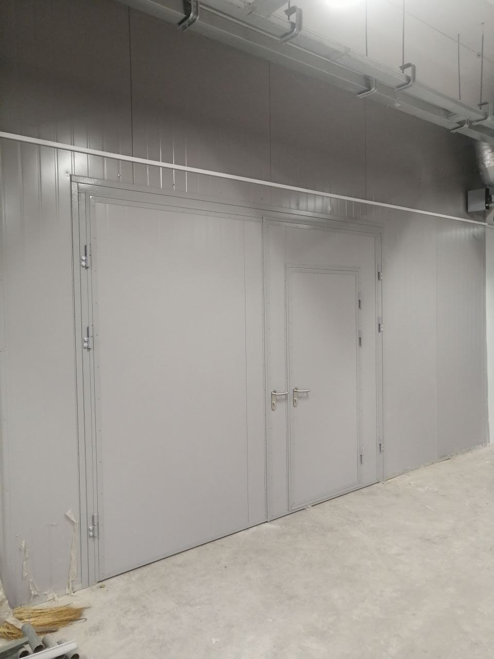 Ворота противопожарные с калиткой EI60