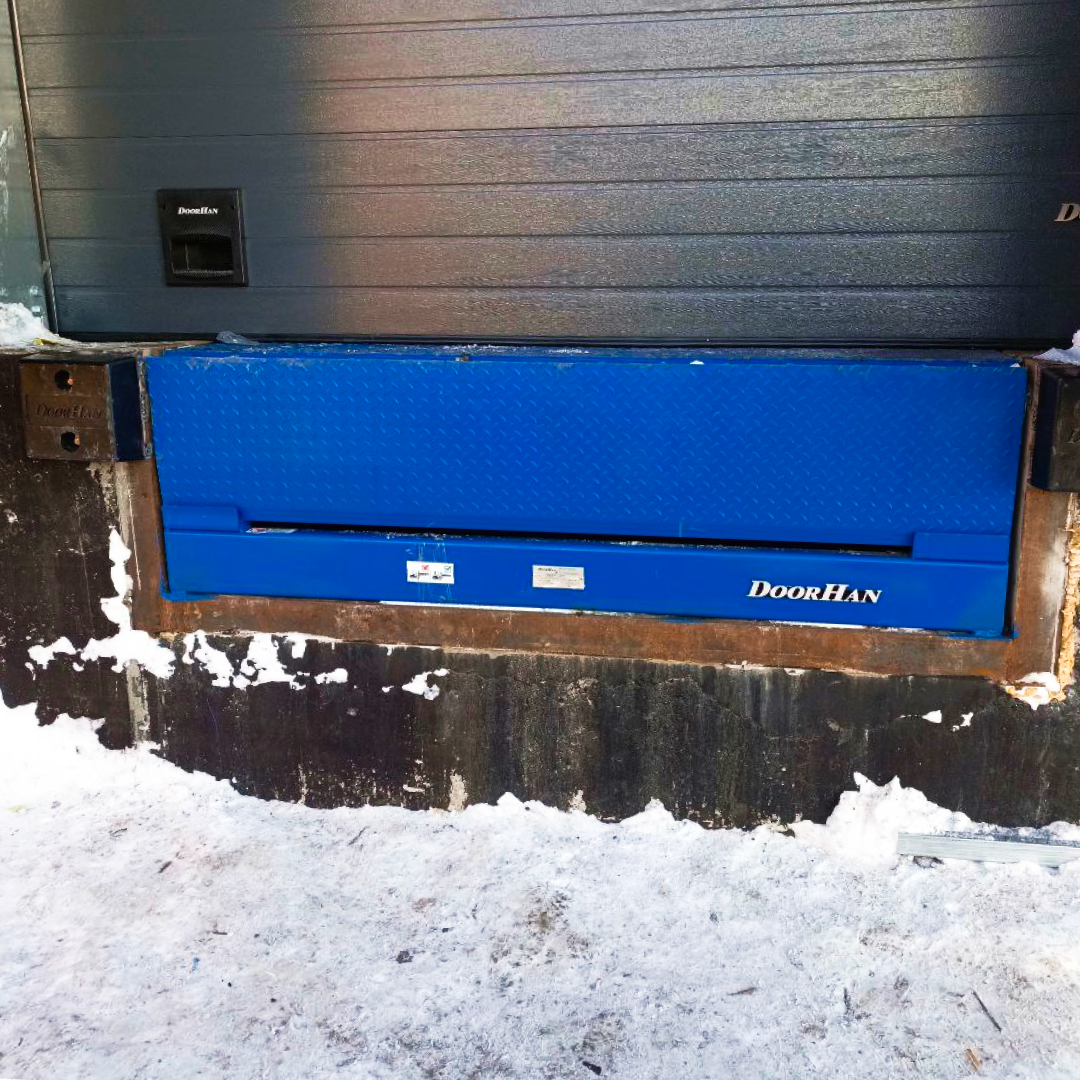 Платформа уравнительная с поворотной аппарелью встроенного типа DLHH 2500х2000