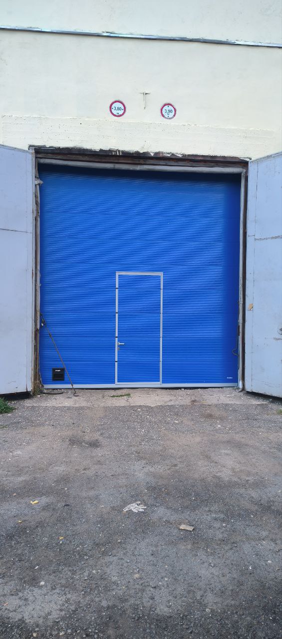 Секционные промышленные ворота 4020х4320