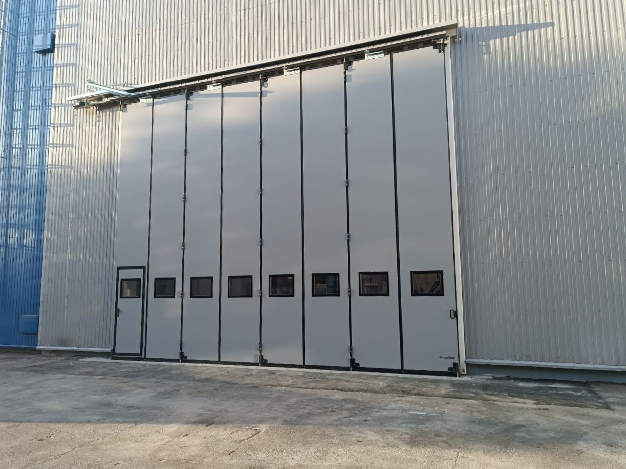 Складчатые промышленные ворота