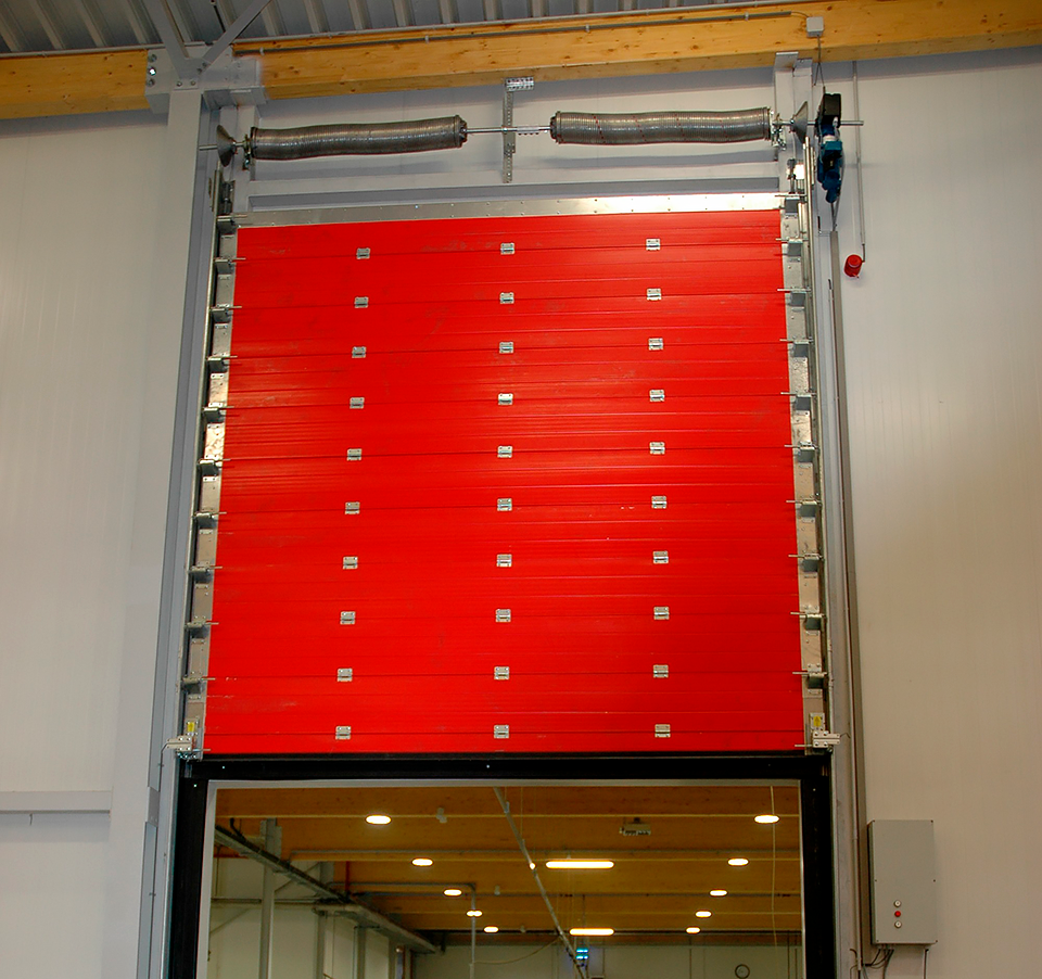 Сборка противопожарных секционных ворот в Минске