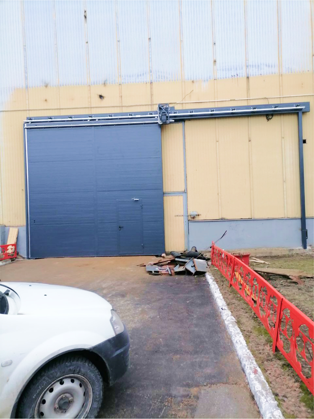 Ворота откатные подвесные производства ТЕХНОГРАД