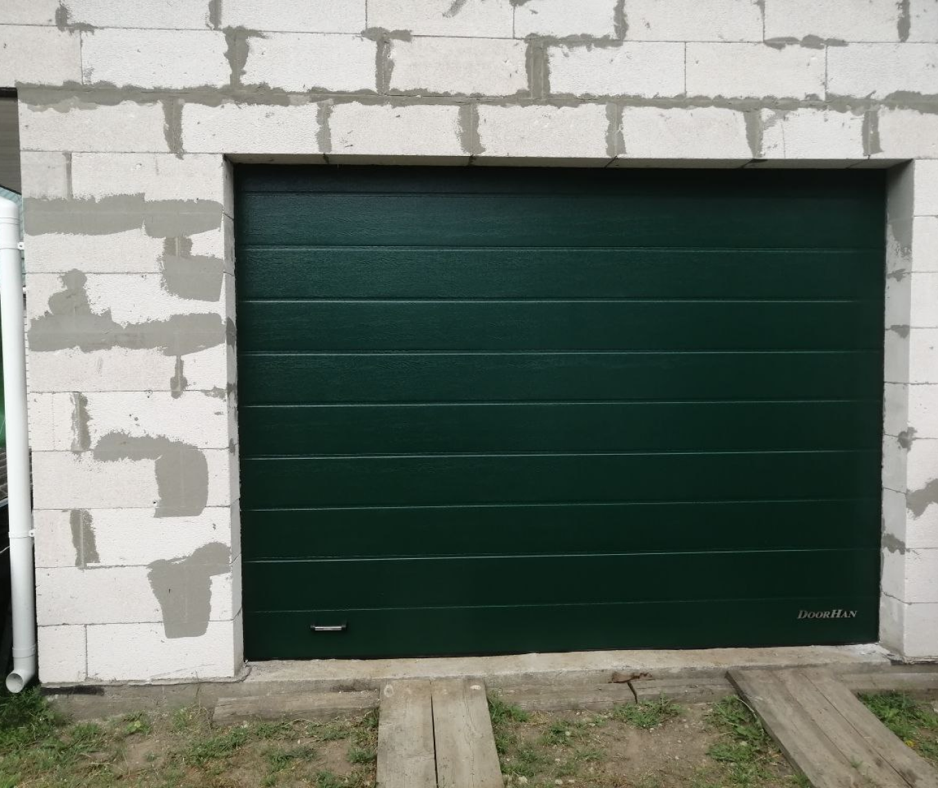 Монтаж ворот гаражных секционных ворот ISD01 3030х2300