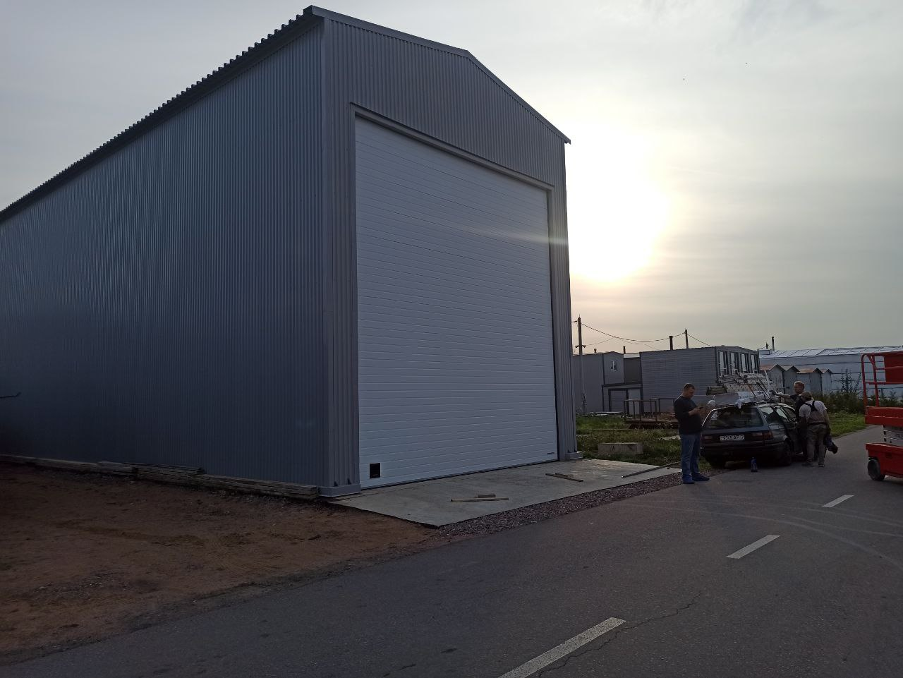 Секционные промышленные ворота ISD01.png Секционные промышленные ворота ISD01.png